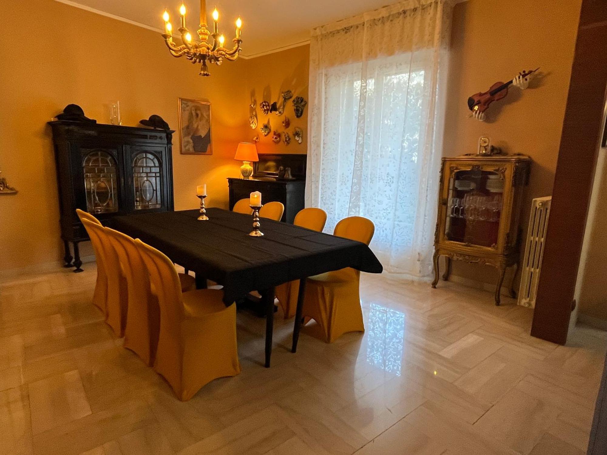 La Lirica Apartment *
